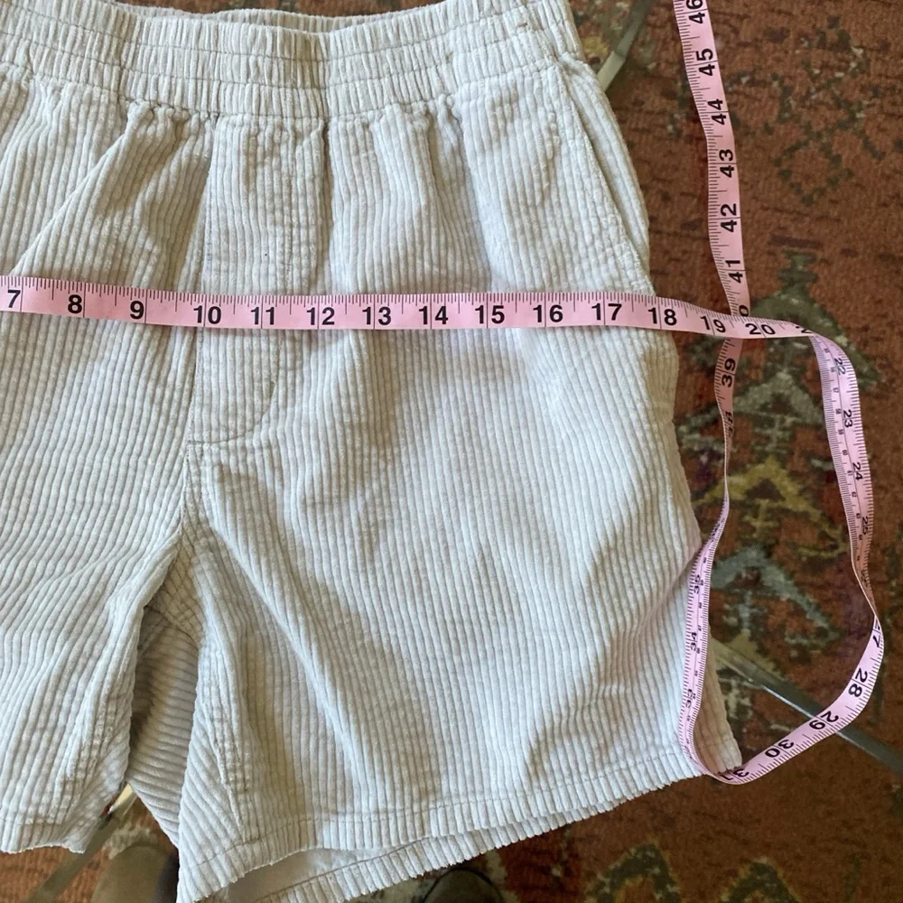 Madewell Corduroy Elastic-Waist Shorts - Cream